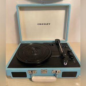 Crosley Cruiser Plus Turntable Record Player